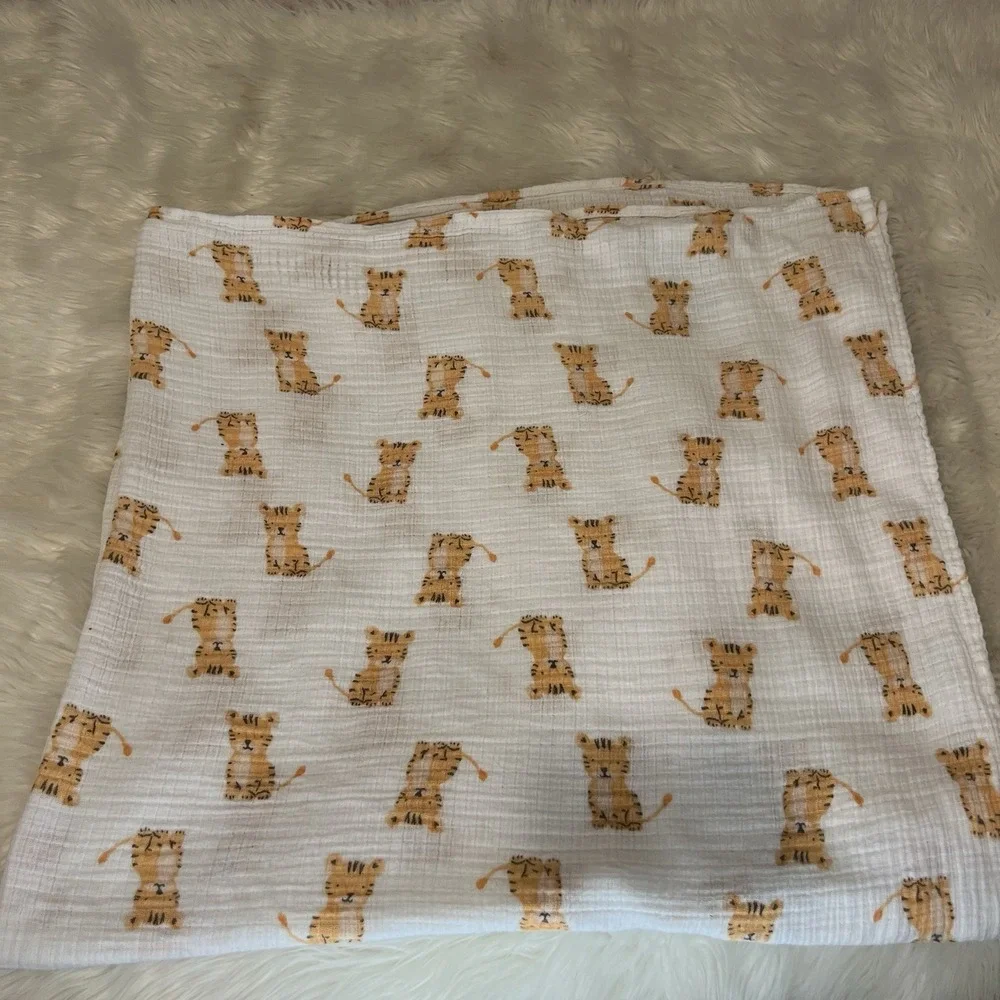 Aden + Anais Essentials Tiger Print Cotton Muslin Swaddle Blanket White Orange